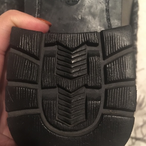 Vintage 93 Gray Cuffed Mid-Calf Boots (size 7) - Picture 3 of 6